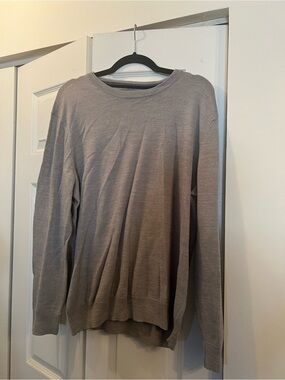 Club Room Men's Crewneck Sweater in Light Gray